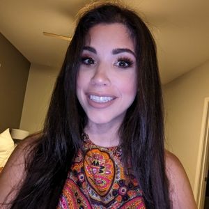 Meet your Posher, Katelyn